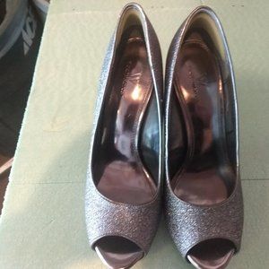 WORTHINGTON SHOES SIZE 8 SILVER HEEL OPEN TOE